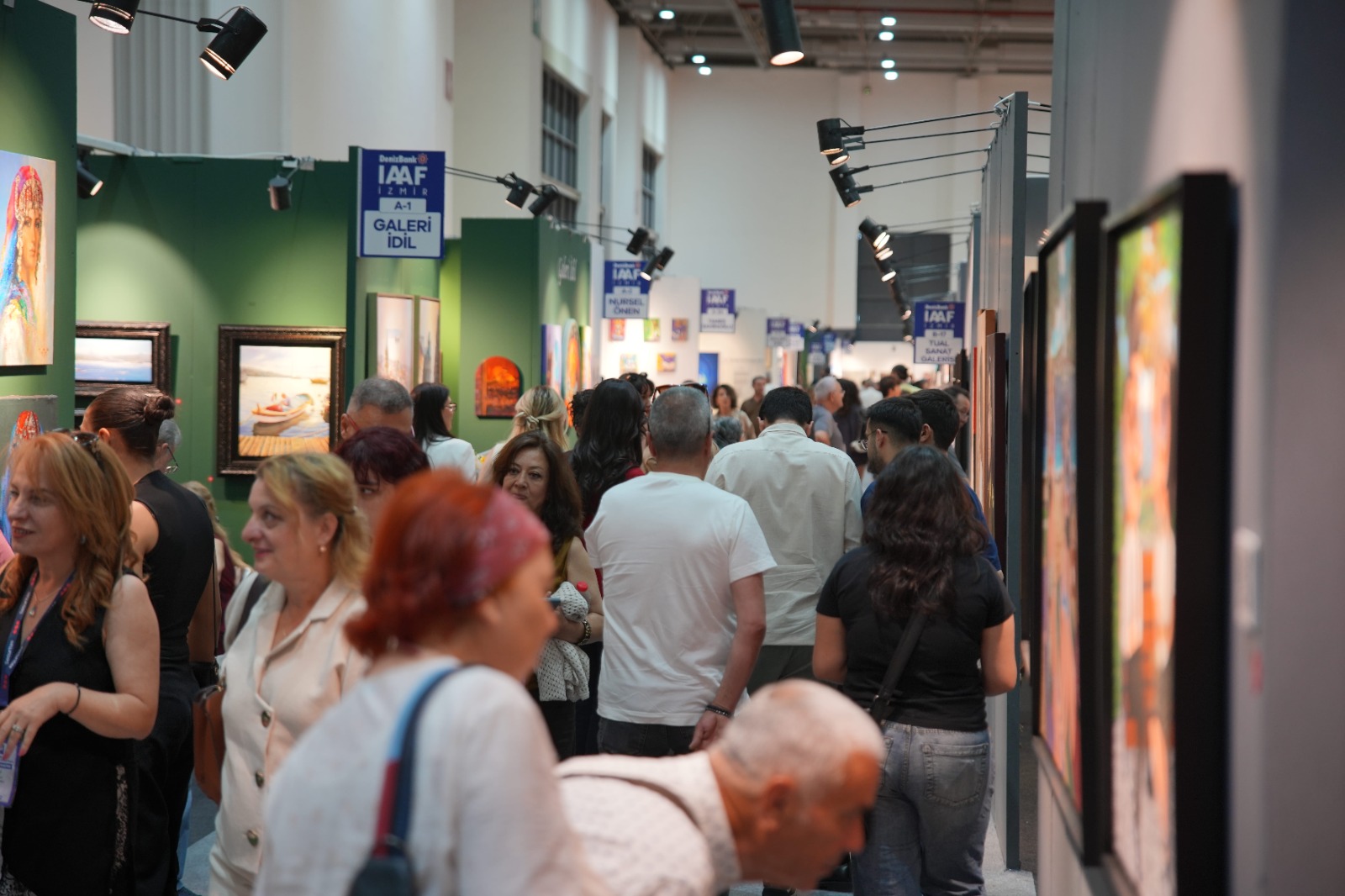 İzmir’de Çağdaş Sanat Buluşması Yoğun Katılımla Sona Erdi